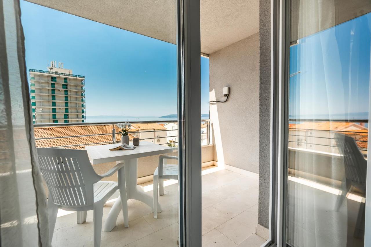 Apartments And Rooms Vuleta, Close To The Beach Makarska Exterior photo